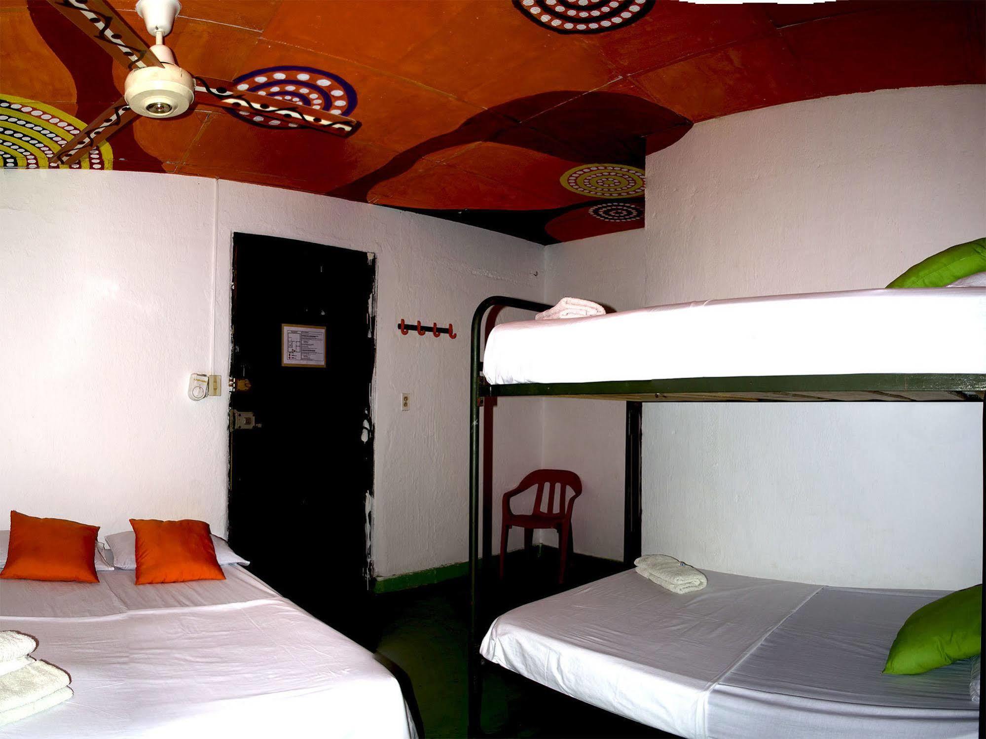 Hostel Villa Mary Таганга Екстер'єр фото