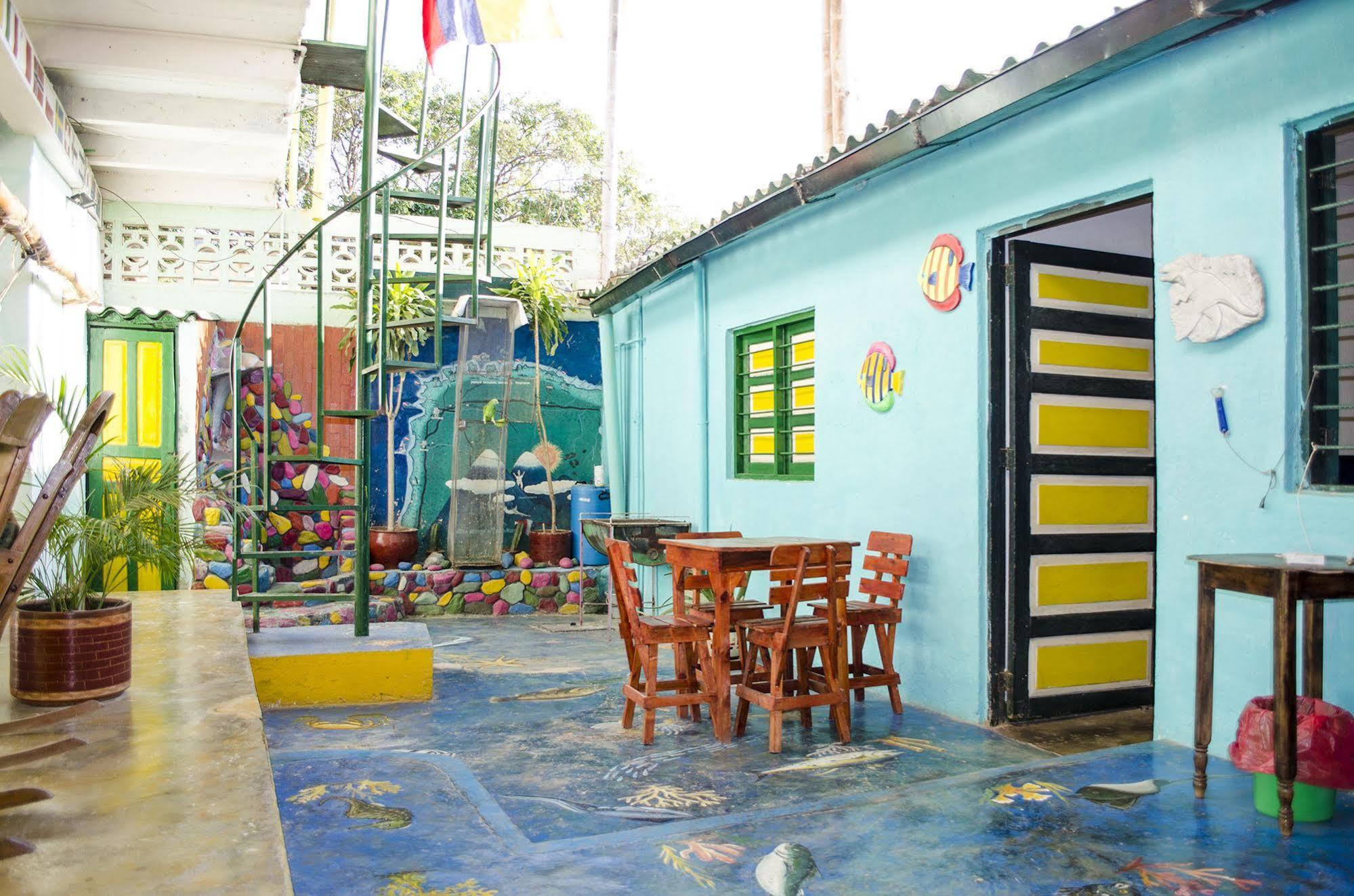 Hostel Villa Mary Таганга Екстер'єр фото